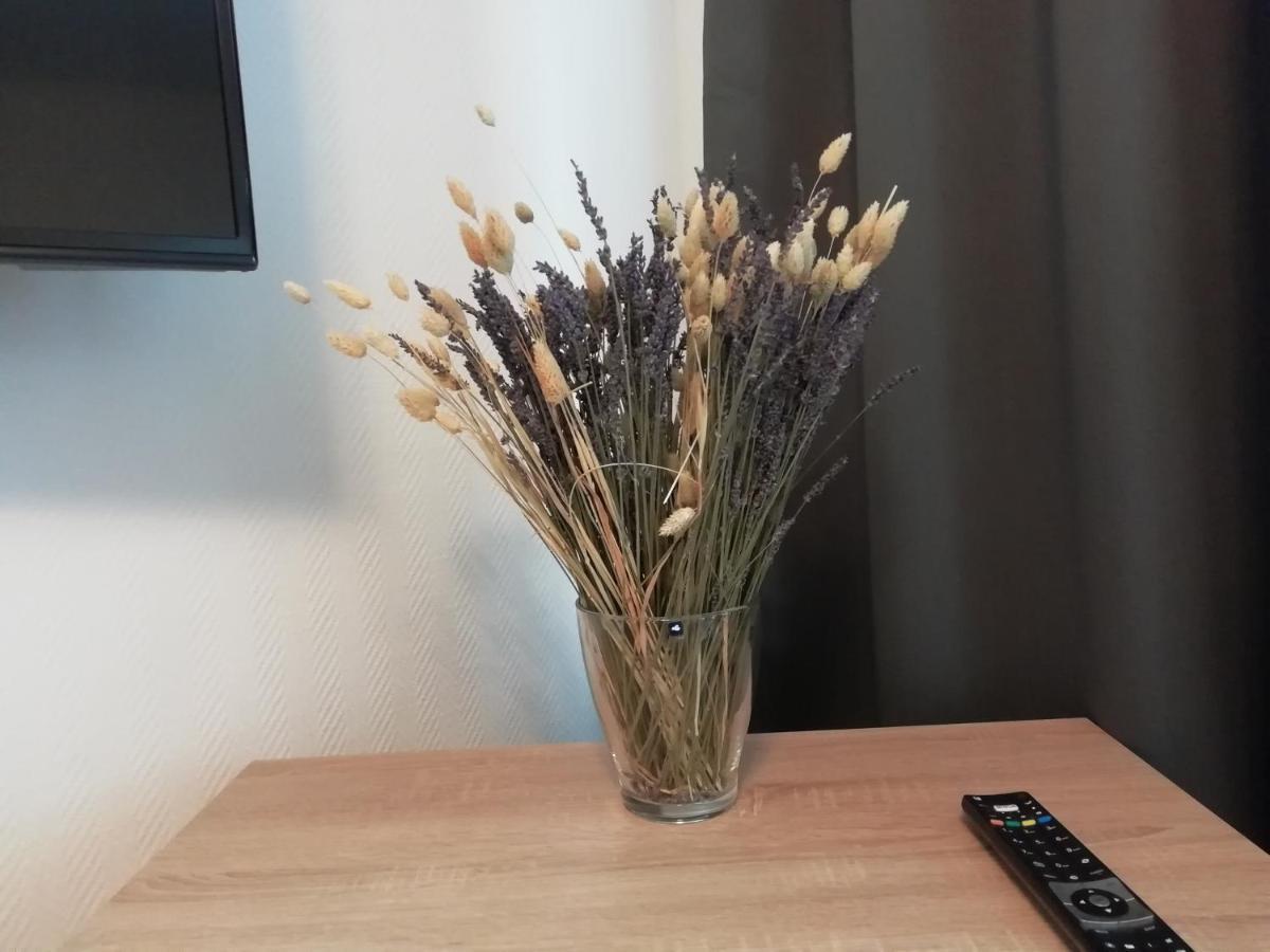 Fewo Glueck & Seelig Busum Bagian luar foto